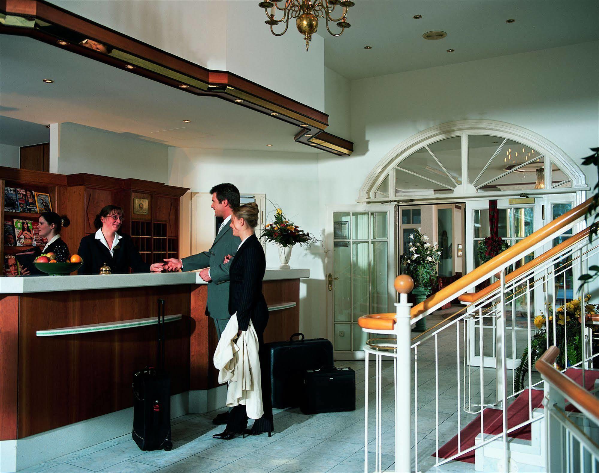 Ringhotel Hohe Wacht ホーヴァハト エクステリア 写真